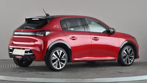 PEUGEOT 208 1.2 PureTech 100 GT