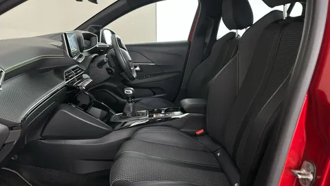 PEUGEOT 208 1.2 PureTech 100 GT