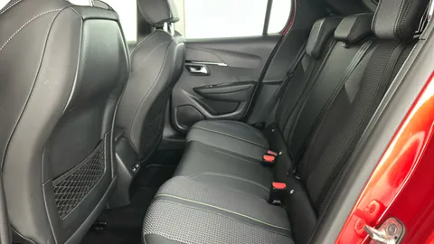 PEUGEOT 208 1.2 PureTech 100 GT