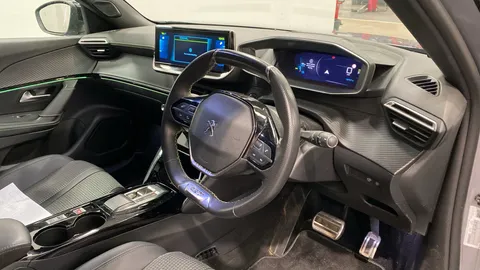 PEUGEOT 2008 100kW GT 50kWh Auto