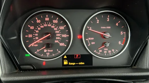 BMW 2 SERIES 220d xDrive Luxury Step Auto