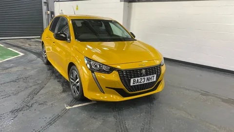 PEUGEOT 208 1.2 PureTech Active Premium +