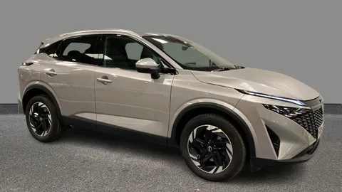 NISSAN QASHQAI 1.3 DiG-T MH N-Connecta