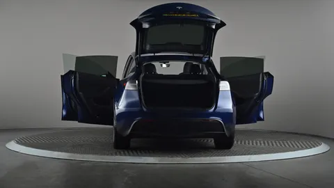 TESLA MODEL Y Long Range AWD Auto