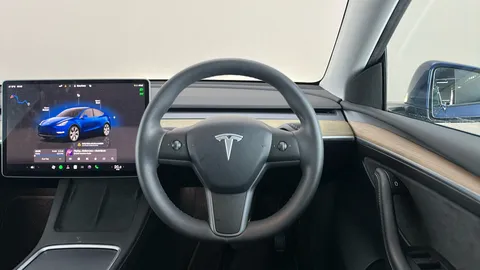 TESLA MODEL Y Long Range AWD Auto
