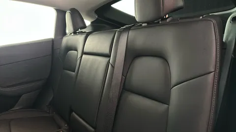 TESLA MODEL Y Long Range AWD Auto