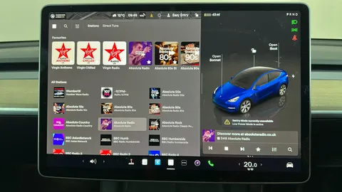 TESLA MODEL Y Long Range AWD Auto