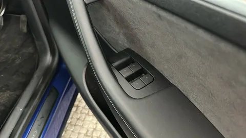 TESLA MODEL Y Long Range AWD Auto