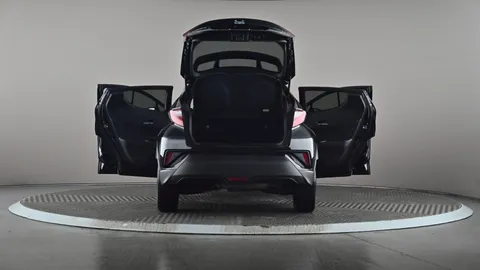TOYOTA C-HR 1.8 Hybrid Design CVT