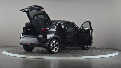 TOYOTA C-HR 1.8 Hybrid Design CVT
