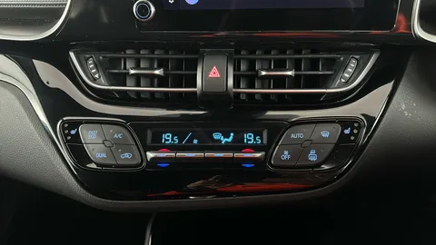 TOYOTA C-HR 1.8 Hybrid Design CVT