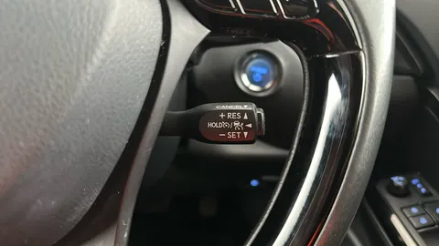 TOYOTA C-HR 1.8 Hybrid Design CVT