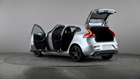 VOLVO V40 T3 [152] R DESIGN Edition