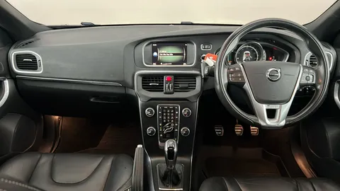 VOLVO V40 T3 [152] R DESIGN Edition