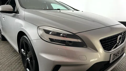 VOLVO V40 T3 [152] R DESIGN Edition