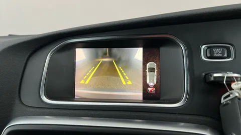 VOLVO V40 T3 [152] R DESIGN Edition