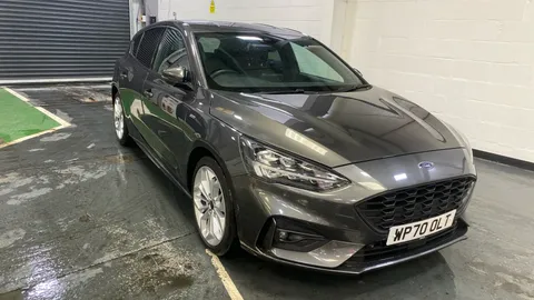 FORD FOCUS 1.0 EcoBoost Hybrid mHEV 155 ST-Line X Edition