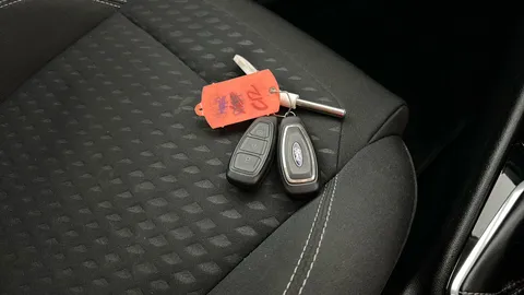 FORD FIESTA 1.0 EcoBoost Titanium