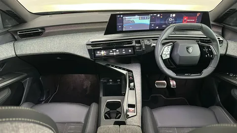PEUGEOT 3008 1.2 Hybrid 136 GT e-DSC6