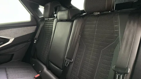 PEUGEOT 3008 1.2 Hybrid 136 GT e-DSC6