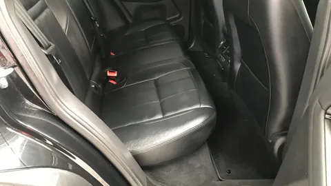 LAND ROVER RANGE ROVER EVOQUE 1.5 P300e SE Auto