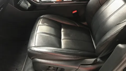 LAND ROVER RANGE ROVER EVOQUE 1.5 P300e SE Auto