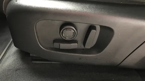 LAND ROVER RANGE ROVER EVOQUE 1.5 P300e SE Auto