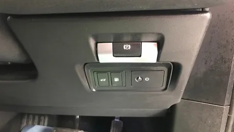 LAND ROVER RANGE ROVER EVOQUE 1.5 P300e SE Auto