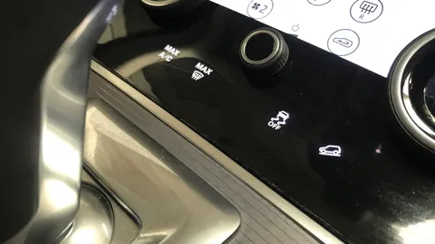 LAND ROVER RANGE ROVER EVOQUE 1.5 P300e SE Auto