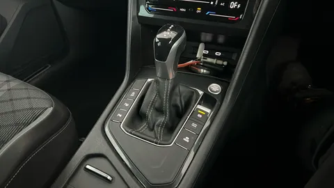 VOLKSWAGEN TIGUAN 2.0 TDI R-Line DSG