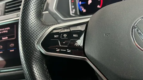 VOLKSWAGEN TIGUAN 2.0 TDI R-Line DSG