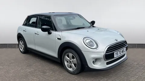 MINI HATCHBACK 1.5 Cooper Classic II