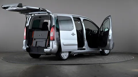 PEUGEOT PARTNER TEPEE 1.6 BlueHDi 100 Allure ETG
