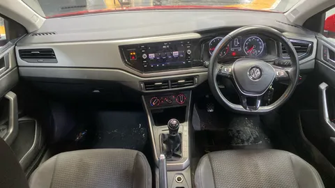VOLKSWAGEN POLO 1.0 SE