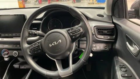 KIA STONIC 1.0T GDi 99 2