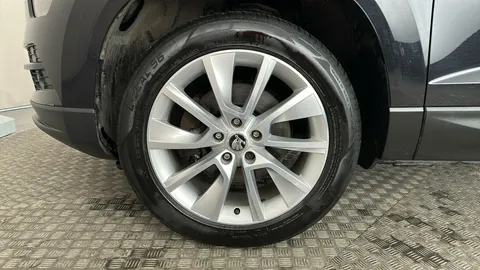SKODA KAROQ 2.0 TDI SE L 4x4