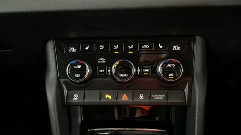 SKODA KAROQ 2.0 TDI SE L 4x4