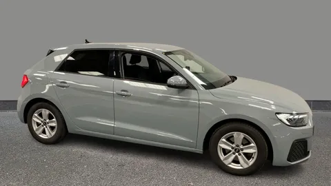 AUDI A1 30 TFSI 110 Technik S Tronic