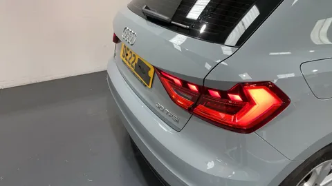 AUDI A1 30 TFSI 110 Technik S Tronic