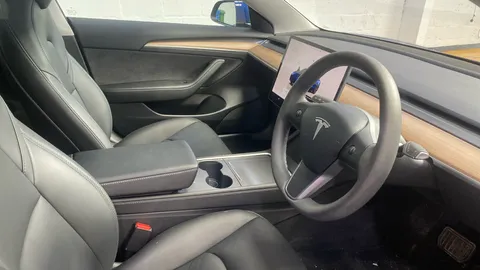 TESLA MODEL 3 RWD Auto