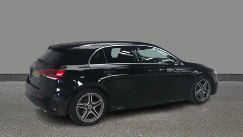 MERCEDES-BENZ A CLASS A180 AMG Line Executive