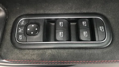 MERCEDES-BENZ A CLASS A180 AMG Line Executive