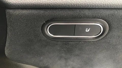 MERCEDES-BENZ A CLASS A180 AMG Line Executive