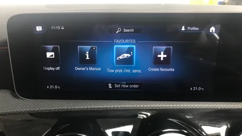 MERCEDES-BENZ A CLASS A180 AMG Line Executive