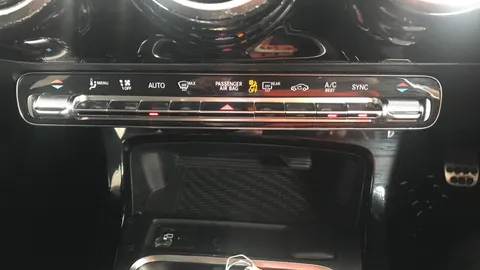 MERCEDES-BENZ A CLASS A180 AMG Line Executive