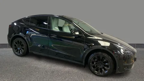 Tesla                     Model Y Long Range AWD 5dr Auto
