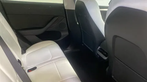 Tesla                     Model Y Long Range AWD 5dr Auto