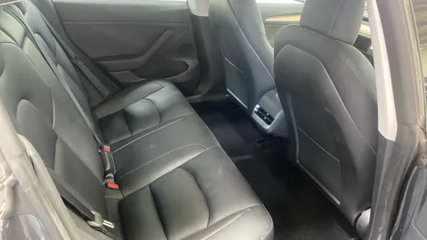 Tesla                     Model 3 RWD Auto