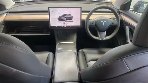 Tesla                     Model 3 RWD Auto