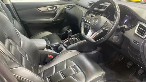 Nissan Qashqai 1.3 DiG-T N-Motion 5dr
